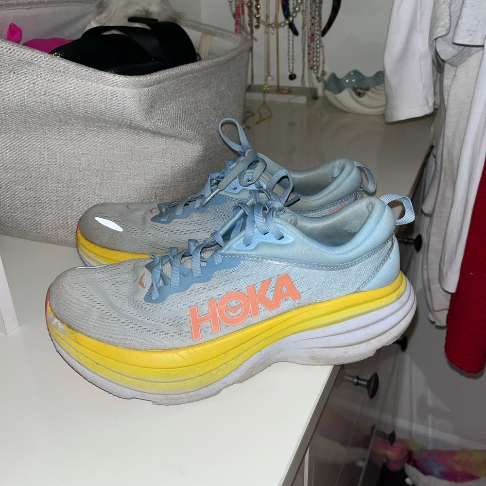 Hoka bondi 8 shoes size 8.5